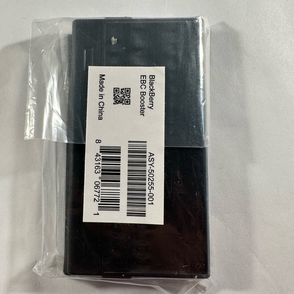 BlackBerry Z10 Extra Battery Charger - Picture 2 of 4